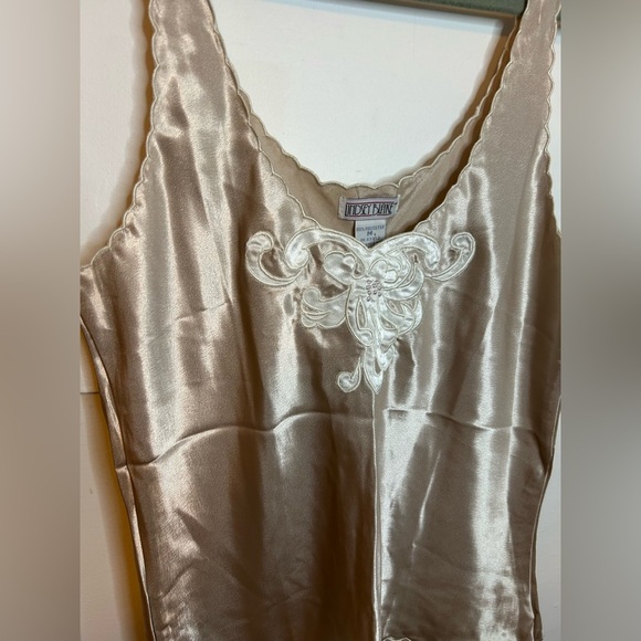 Nwt Lindsey Blake Vintage Tan Satin Embroidered Camisole Top - Picture 4 of 4